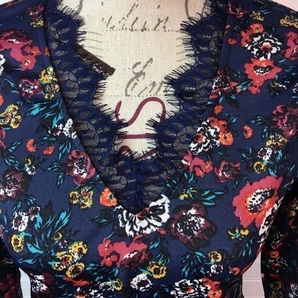 Monteau Boho‎ Blouse NWT Size Small  B31 - Picture 2 of 5